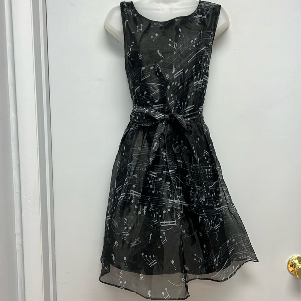 Samuel Dong Women’s Classic Sleeveless Musical Notes Dress Size Small